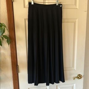 Vintage Elegant Black Pleated Maxi heavy Skirt